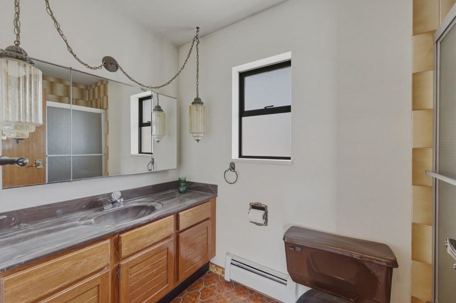 370 N Kootenay Street Vancouver, BC - 24