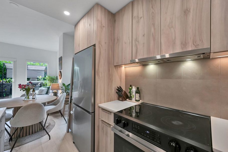 101 3596 Malsum Drive North Vancouver, BC - 5