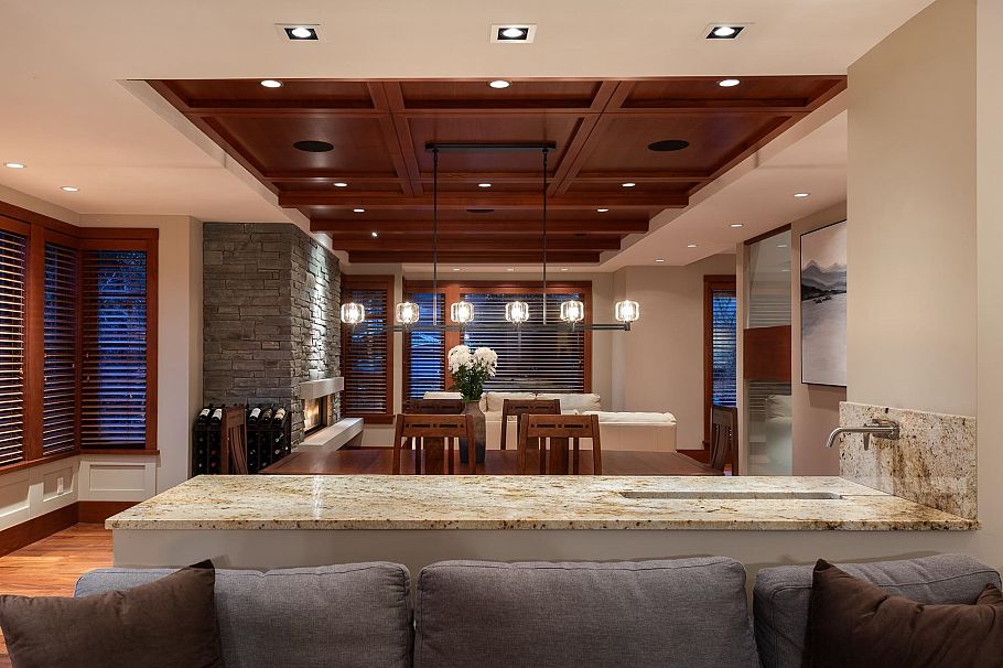 4230 Lions Avenue North Vancouver, BC - 3