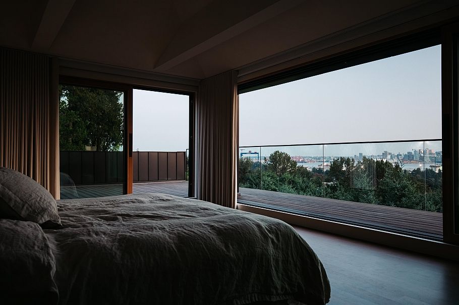 1295 W Keith Road North Vancouver, BC - 20