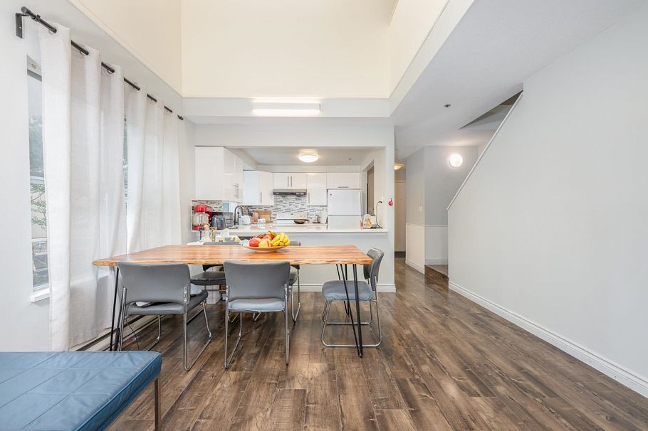 D 3439 E 43rd Avenue Vancouver, BC - 22