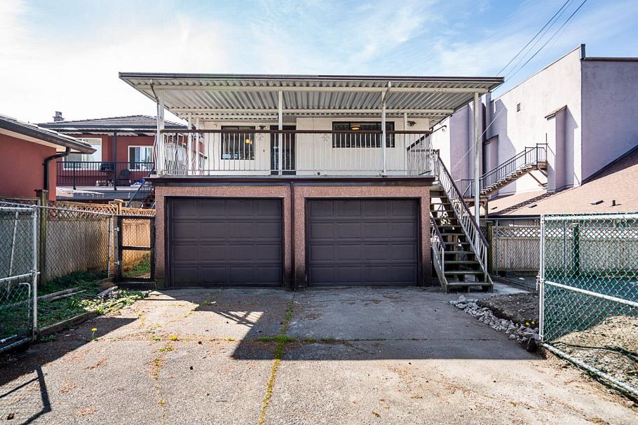 4332 Victoria Drive Vancouver, BC - 33