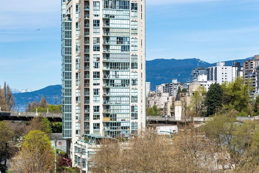 910 1500 Howe Street Vancouver, BC - 16