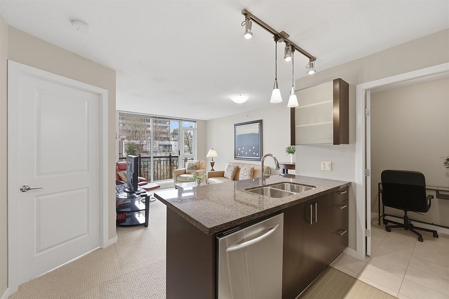 502 1650 W 7th Avenue Vancouver, BC - 5