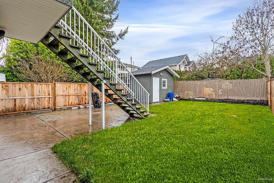 6167 Commercial Street Vancouver, BC - 21