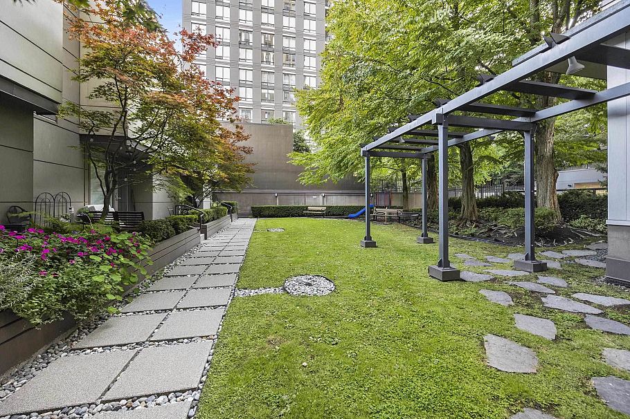 307 1001 Homer Street Vancouver, BC - 19