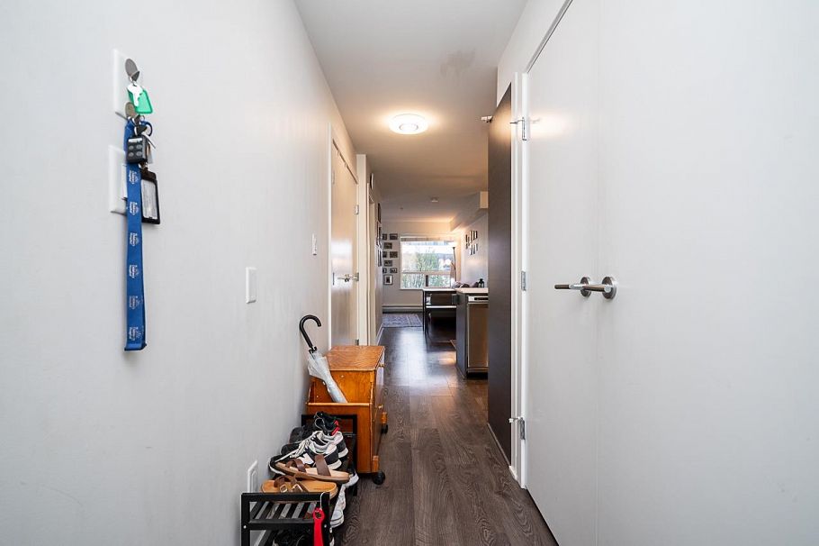 212 2858 W 4th Avenue Vancouver, BC - 1