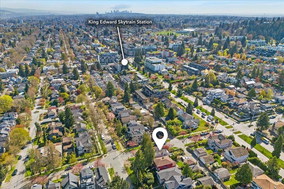 706 W 24th Avenue Vancouver, BC - 35