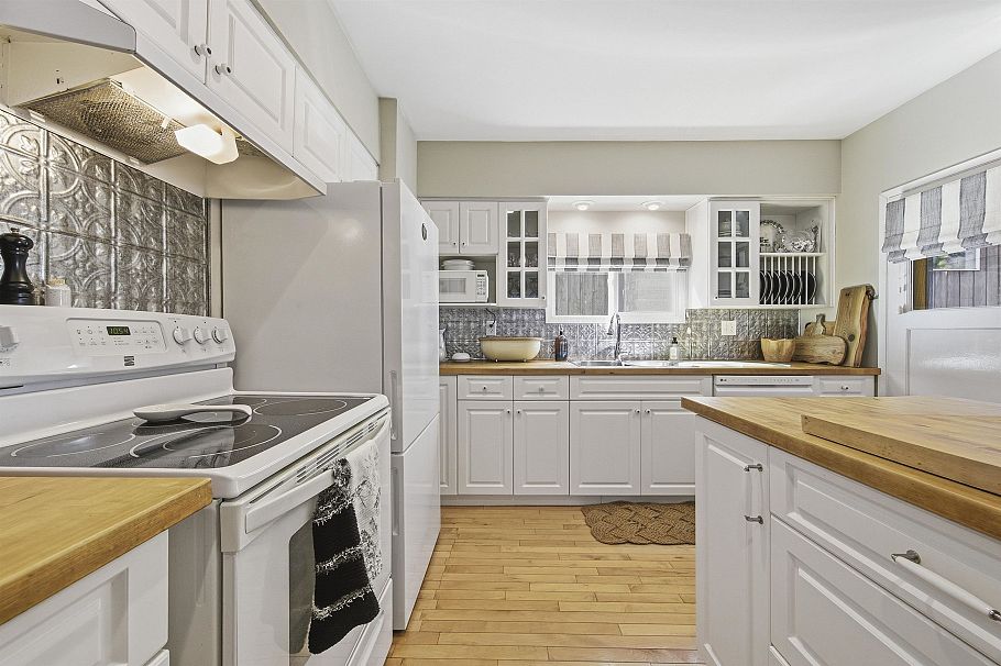 2029 Philip Avenue North Vancouver, BC - 8