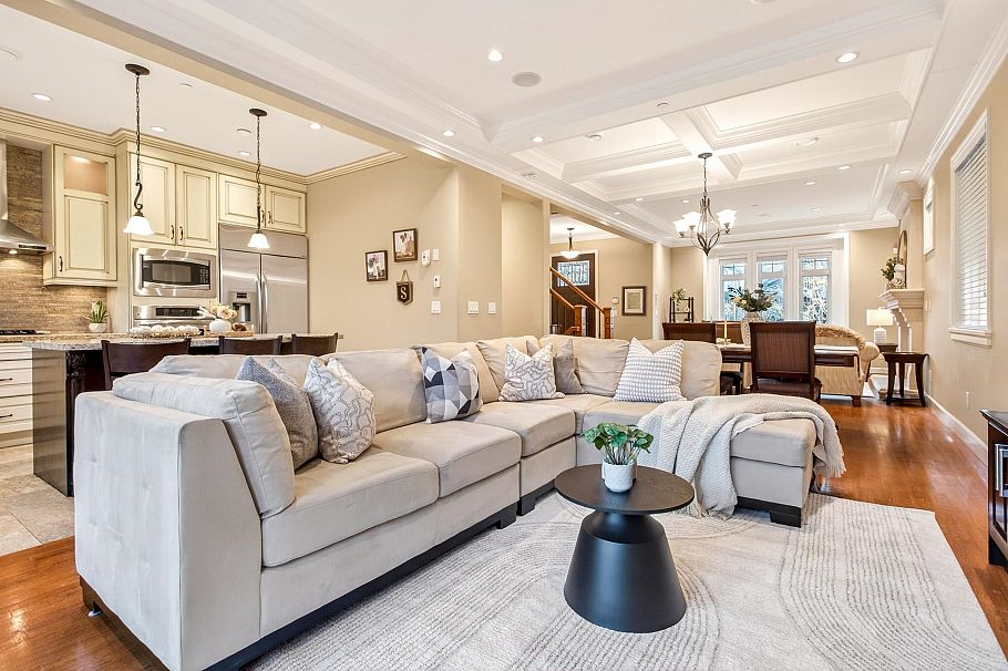 4532 W 15th Avenue Vancouver, BC - 13