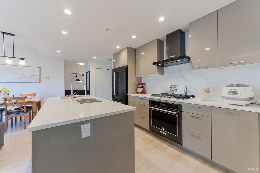 406 3581 Ross Drive Vancouver, BC - 5