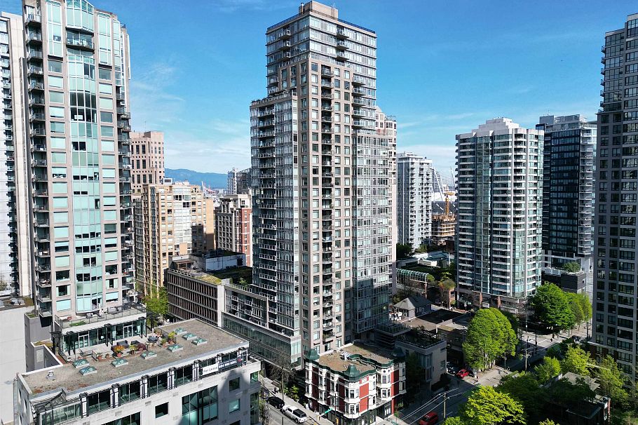 708 888 Homer Street Vancouver, BC - 1