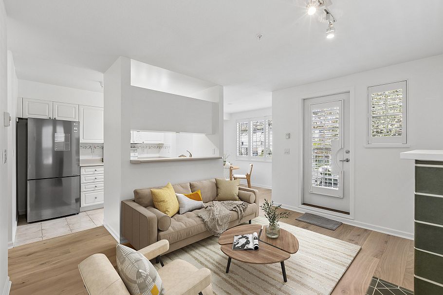 206 2490 W 2nd Avenue Vancouver, BC - 1