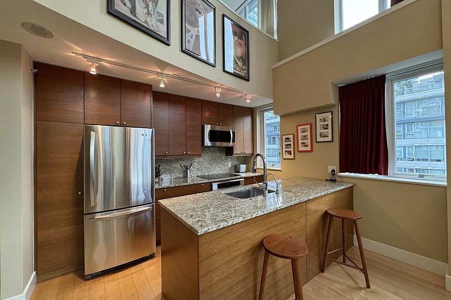 PH7 618 Abbott Street Vancouver, BC - 7