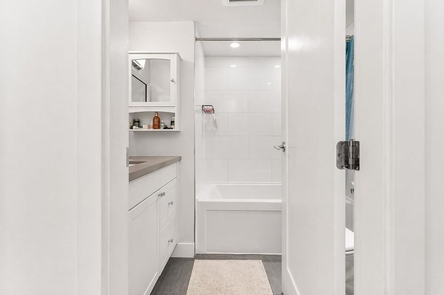 104 2475 York Avenue Vancouver, BC - 14