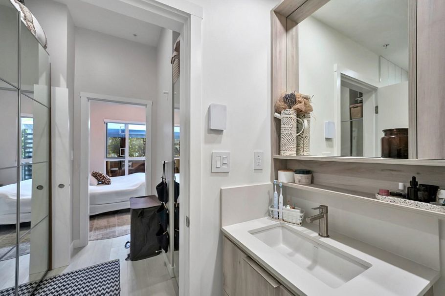 101 3596 Malsum Drive North Vancouver, BC - 16