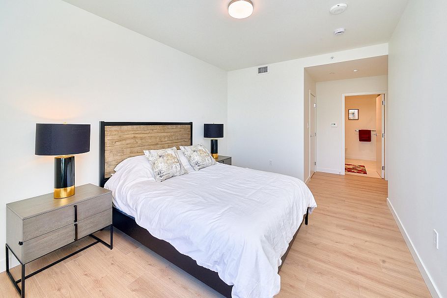 807 755 Harbourside Drive North Vancouver, BC - 22