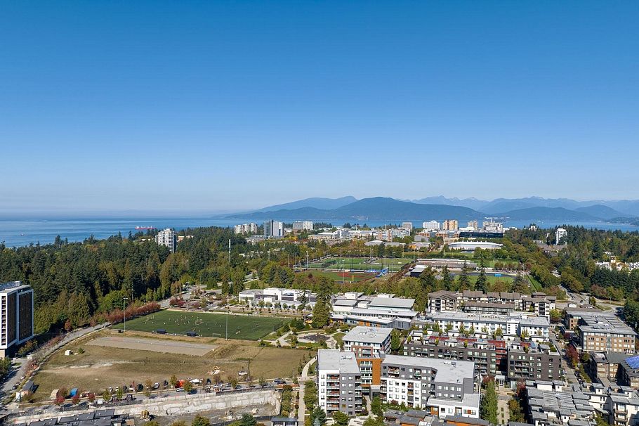 #410 3581 Ross Drive Vancouver, BC - 35