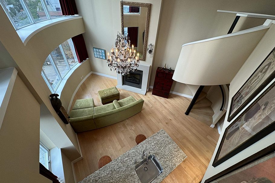 PH7 618 Abbott Street Vancouver, BC - 1