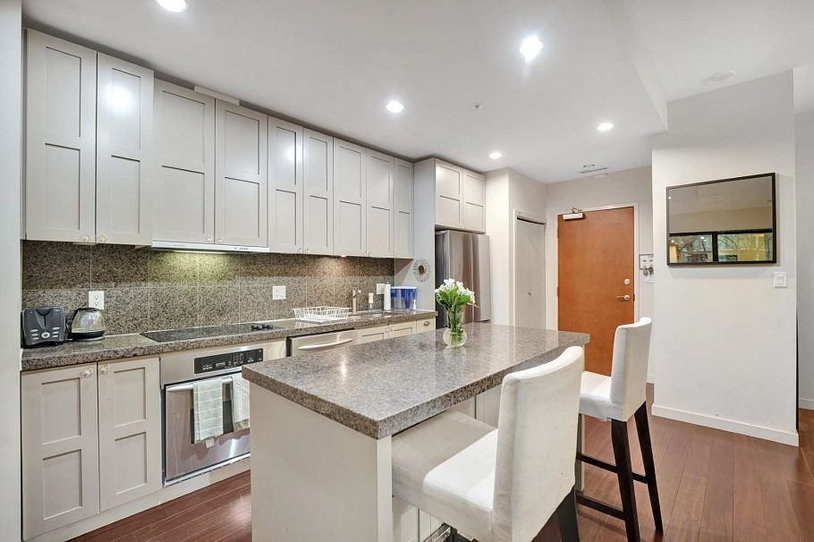 407 1333 W Georgia Street Vancouver, BC - 5