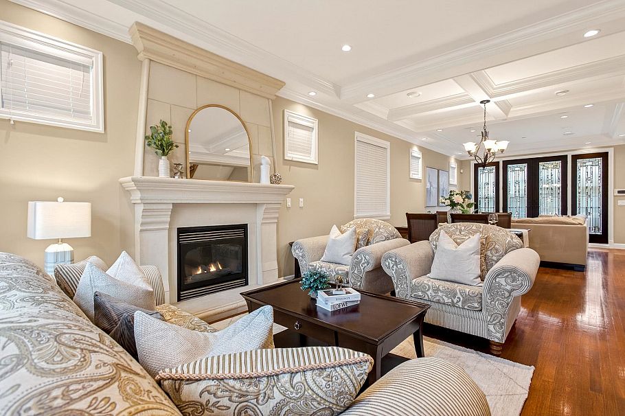 4532 W 15th Avenue Vancouver, BC - 6