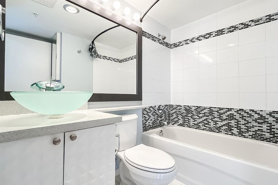 506 488 Helmcken Street Vancouver, BC - 13