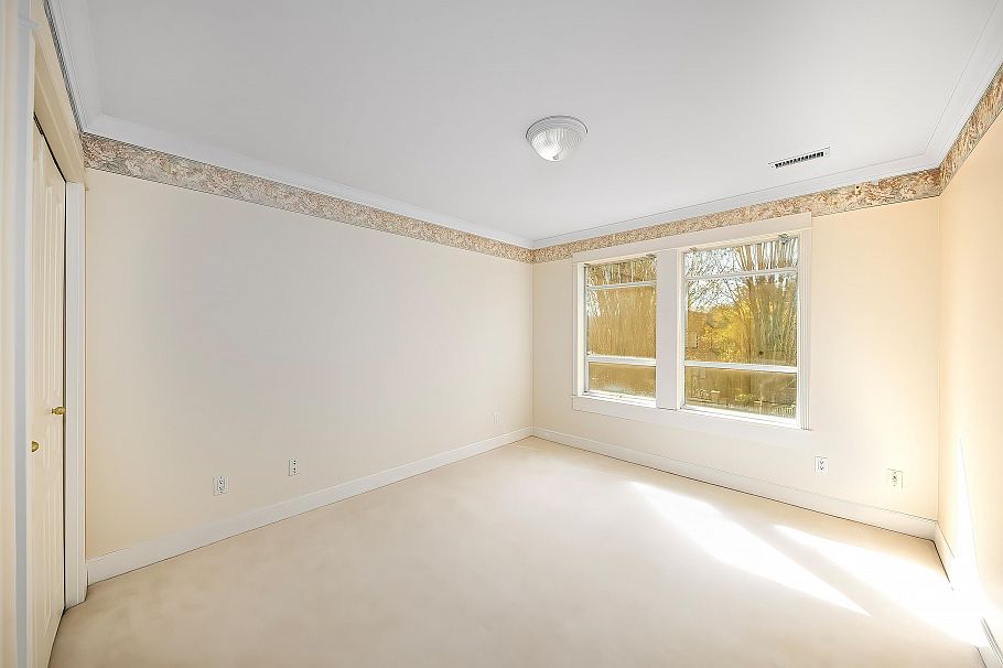 2039 W 62 Avenue Vancouver, BC - 16