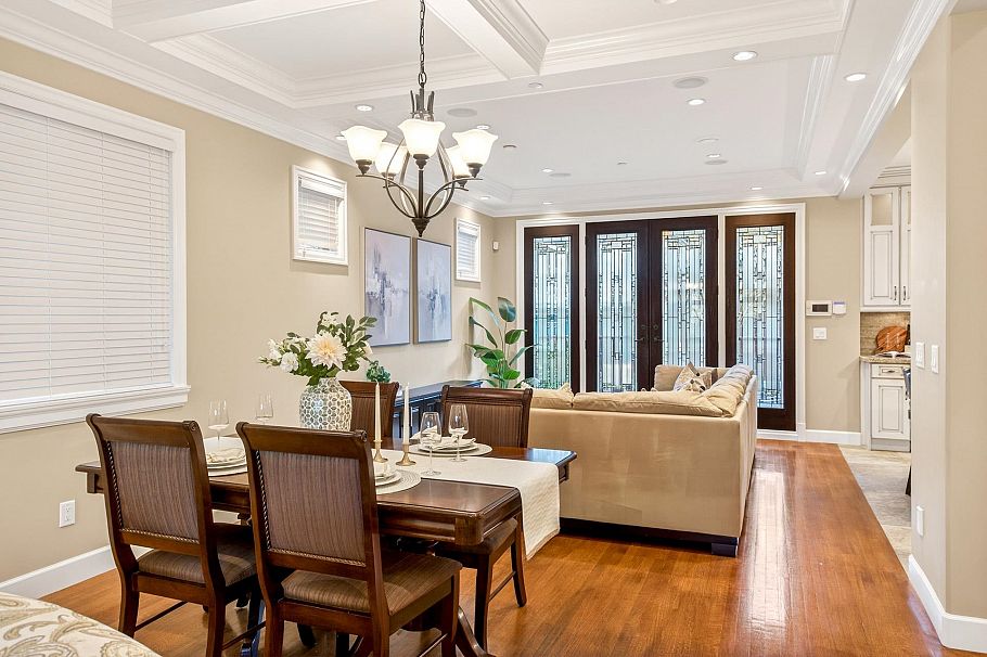 4532 W 15th Avenue Vancouver, BC - 8