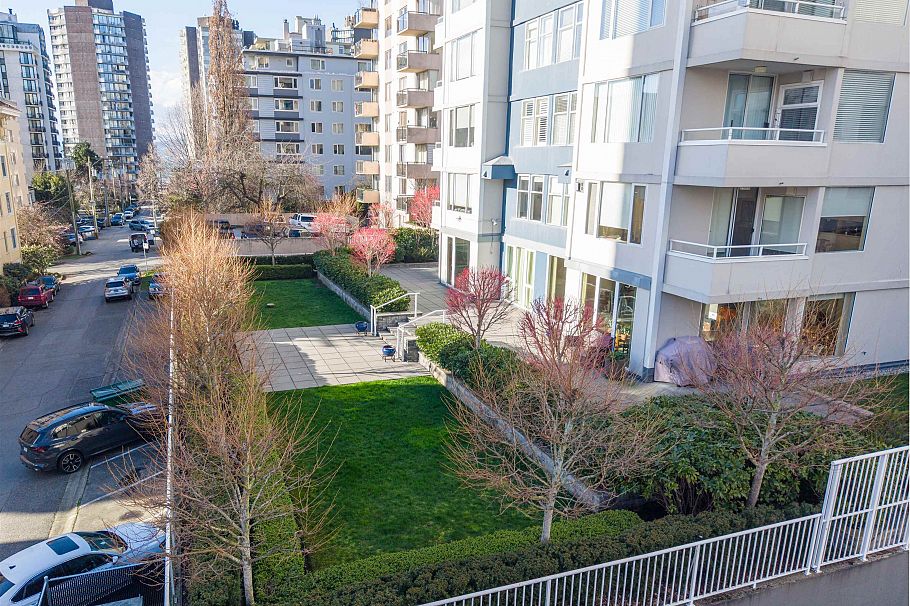 403 1436 Harwood Street Vancouver, BC - 17