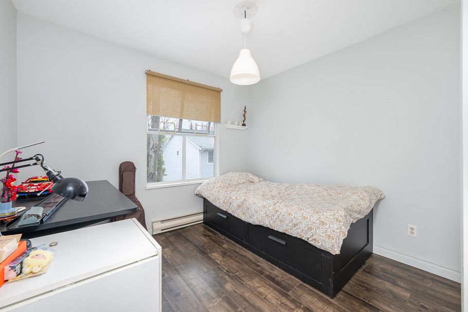 D 3439 E 43rd Avenue Vancouver, BC - 15