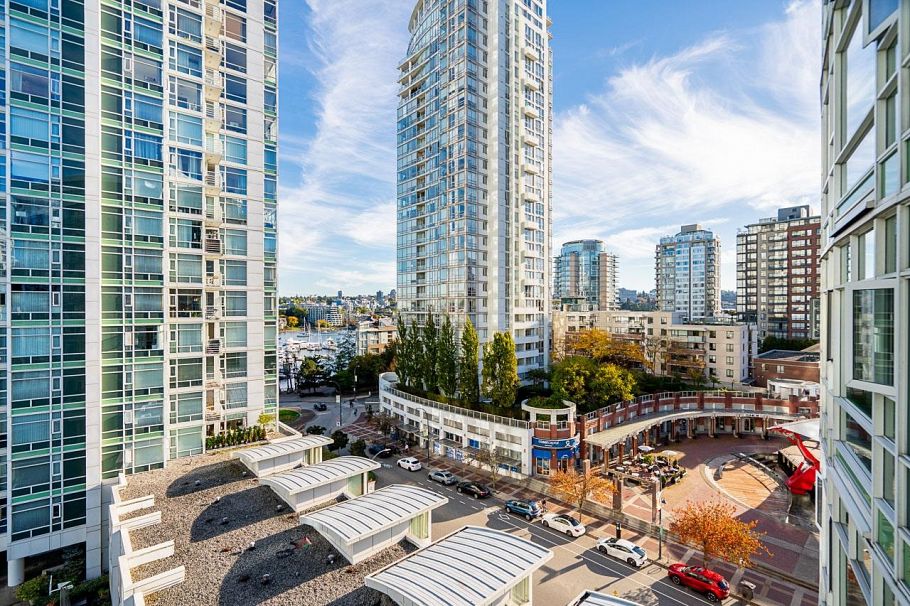 906 189 Davie Street Vancouver, BC - 20