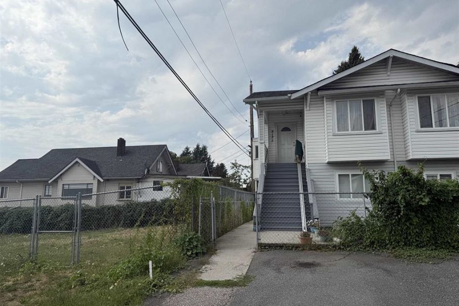 8125 St. George Street Vancouver, BC - 2