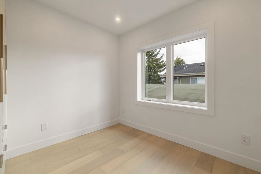 2 2680 E 5th Avenue Vancouver, BC - 17