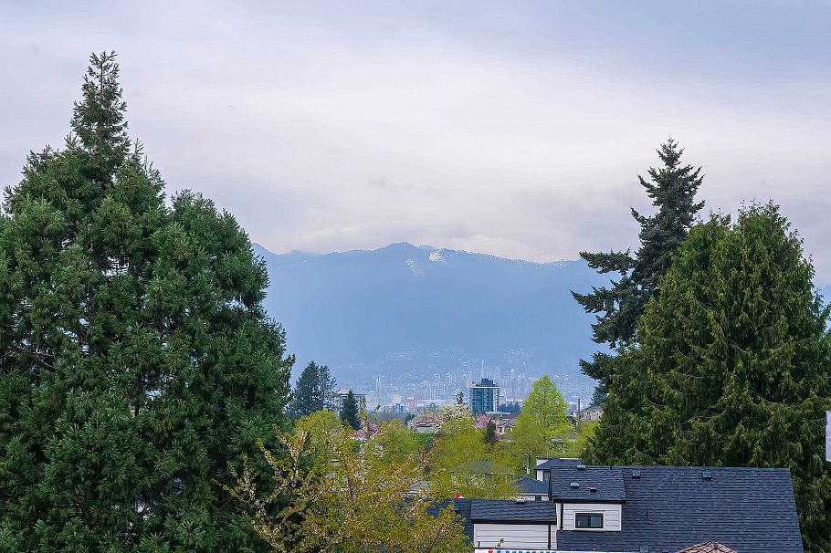 2 5595 Fleming Street Vancouver, BC - 30