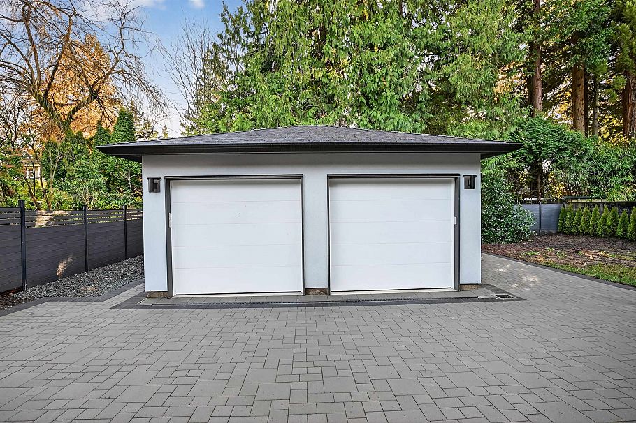 3546 W 35th Avenue Vancouver, BC - 29