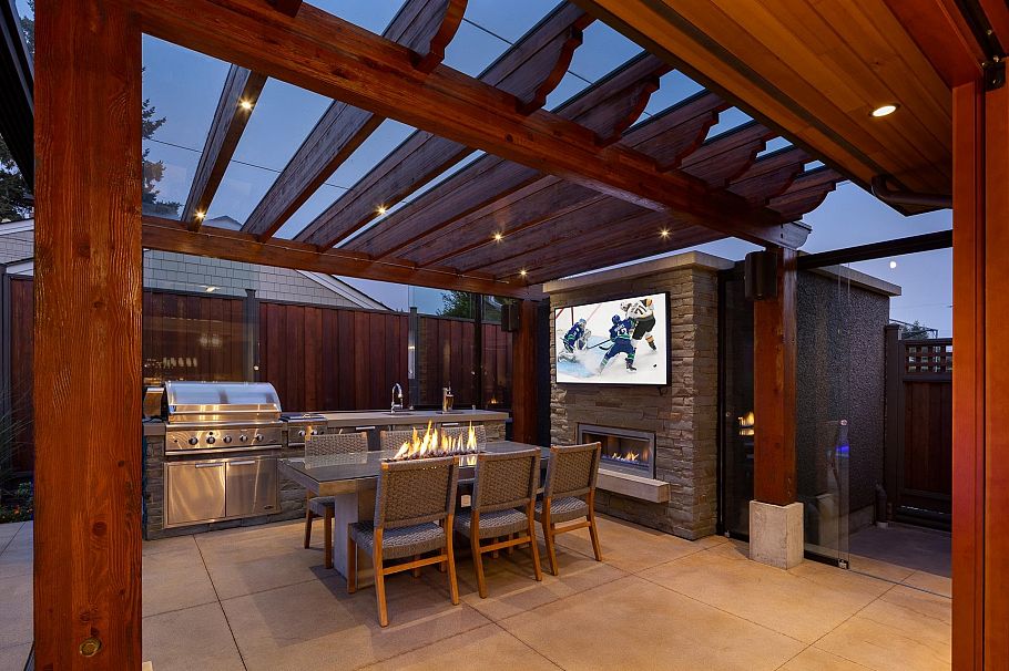 4230 Lions Avenue North Vancouver, BC - 16