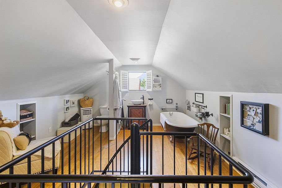 2029 Philip Avenue North Vancouver, BC - 22