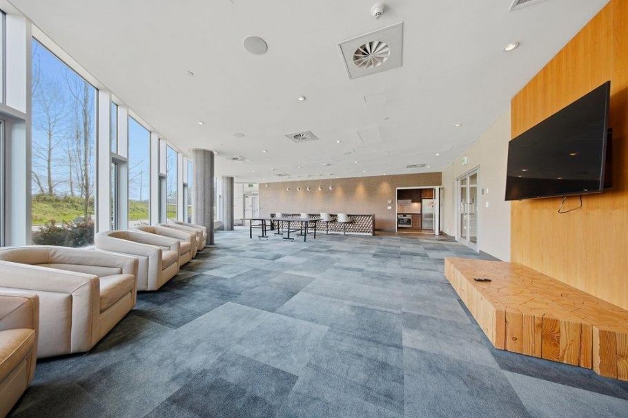 602 1550 Fern Street North Vancouver, BC - 22