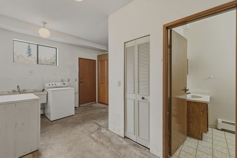 370 N Kootenay Street Vancouver, BC - 25