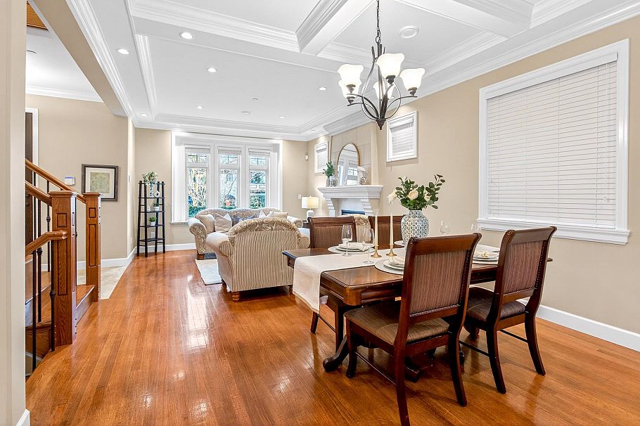 4532 W 15th Avenue Vancouver, BC - 9