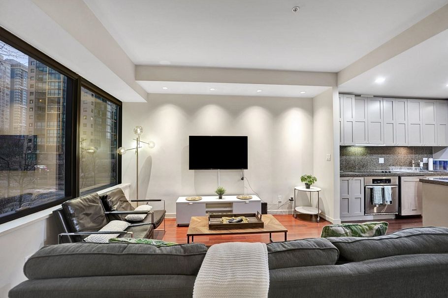 407 1333 W Georgia Street Vancouver, BC - 16