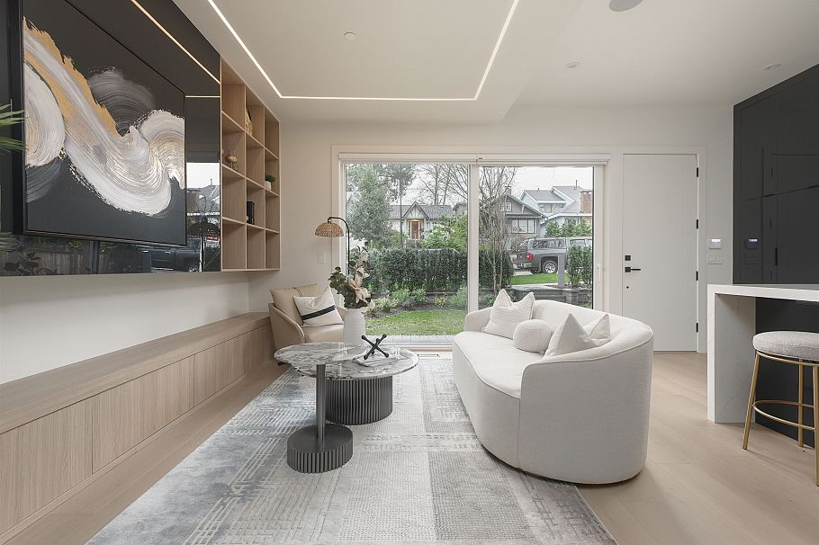 1 3232 W 38th Avenue Vancouver, BC - 3