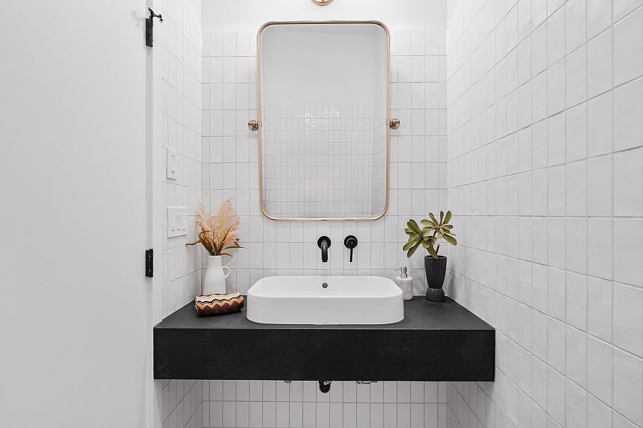 1331 Cotton Drive Vancouver, BC - 8