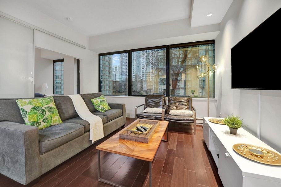 407 1333 W Georgia Street Vancouver, BC - 14