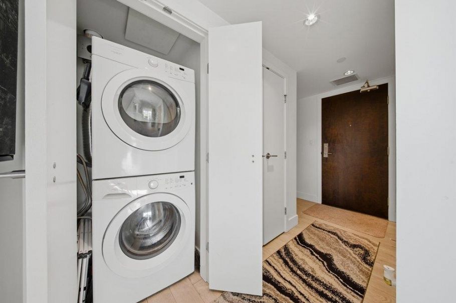 602 1550 Fern Street North Vancouver, BC - 15