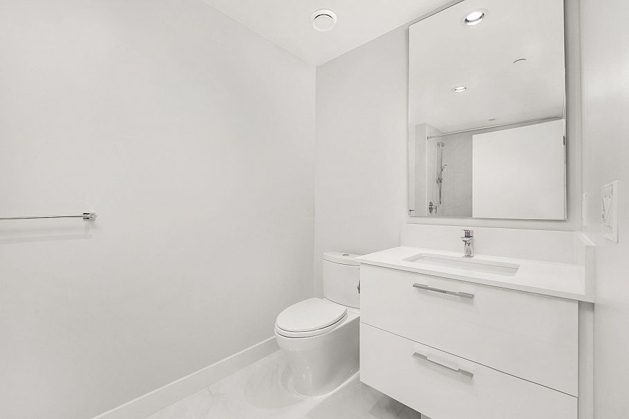 1303 5410 Shortcut Road Vancouver, BC - 15