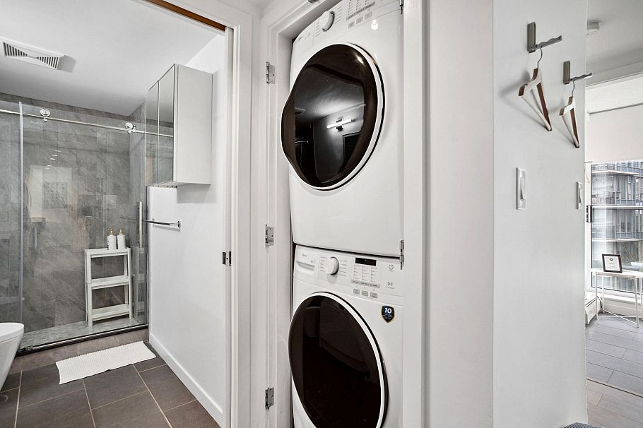 605 618 Abbott Street Vancouver, BC - 11