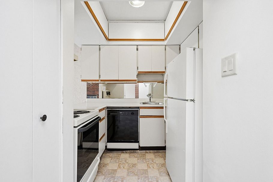 409 1535 Nelson Street Vancouver, BC - 16