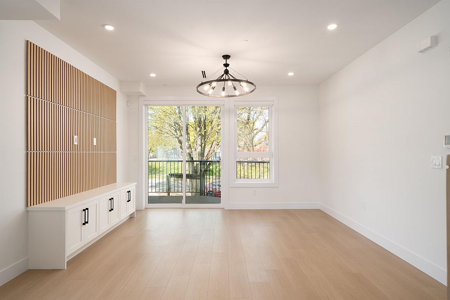 4830 Duchess Street Vancouver, BC - 3