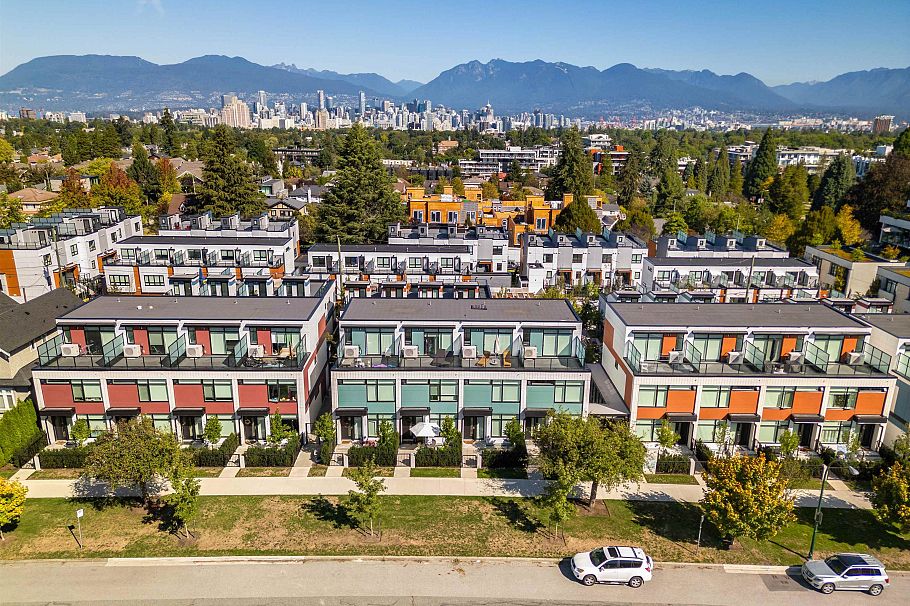 561 W 29th Avenue Vancouver, BC - 33